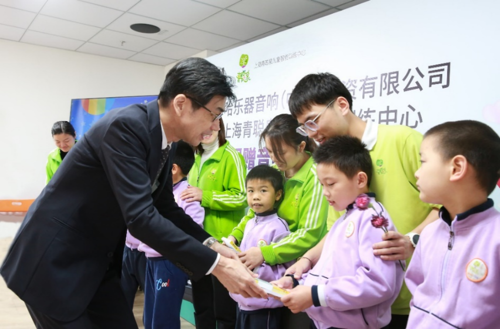 传递音乐，感受爱与温暖——环球360音响捐赠仪式
